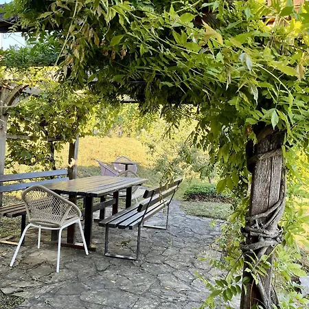 Dom wakacyjny Vineyard Escape Suklje