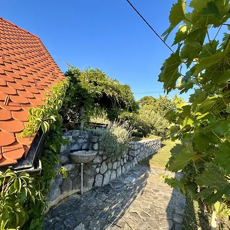 Vineyard Escape Suklje Dom wakacyjny