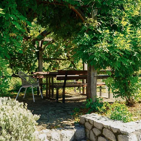 Vineyard Escape Suklje Holiday home
